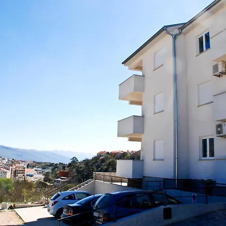 With A Parking Space - 13098 * Novi Vinodolski